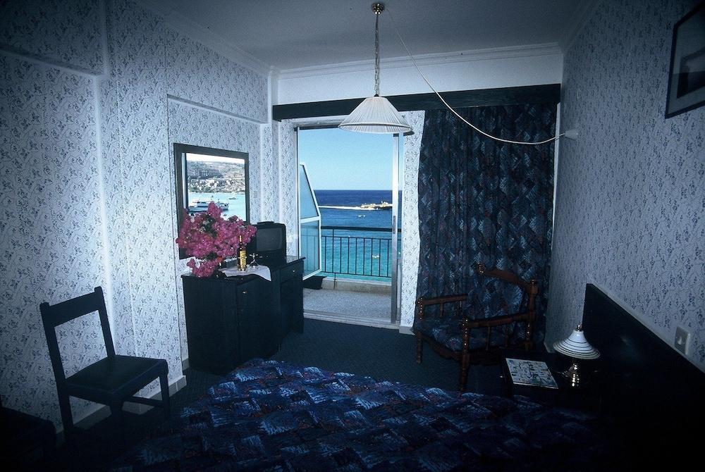 Argo Hotel Aegina Екстер'єр фото