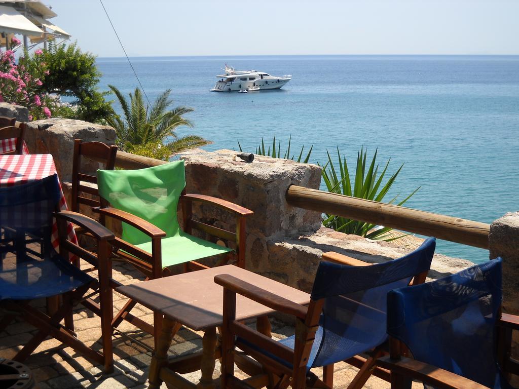 Argo Hotel Aegina Екстер'єр фото