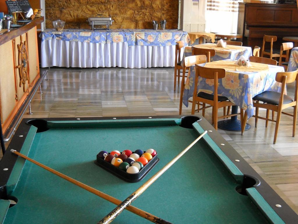 Argo Hotel Aegina Екстер'єр фото