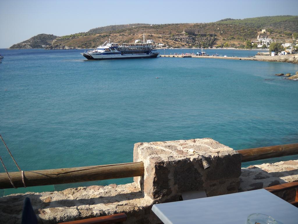 Argo Hotel Aegina Екстер'єр фото