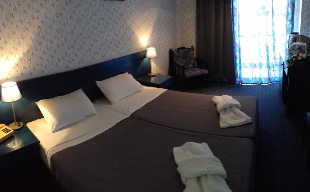 Argo Hotel Aegina Екстер'єр фото
